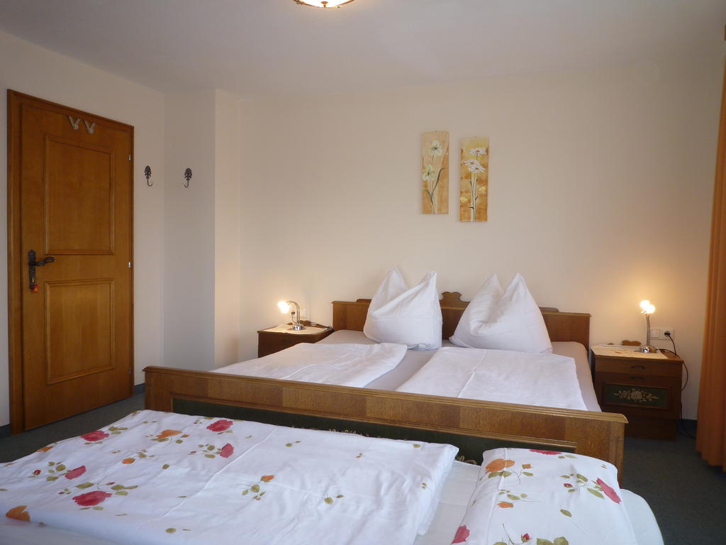 Haus Glanzern Apartman Westendorf Szoba fotó