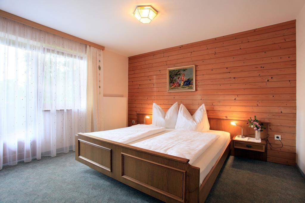 Haus Glanzern Apartman Westendorf Szoba fotó